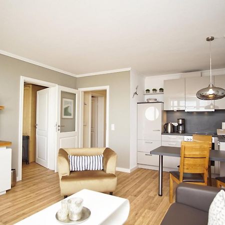 Mit Meerblick Und Balkon, Gratis Nutzung Vom Ahoi Erlebnisbad Und Sauna In Sellin - Meeresblick Fewo 25 Гёрен Экстерьер фото