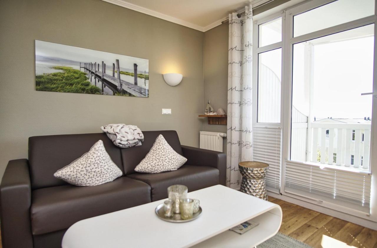 Mit Meerblick Und Balkon, Gratis Nutzung Vom Ahoi Erlebnisbad Und Sauna In Sellin - Meeresblick Fewo 25 Гёрен Экстерьер фото