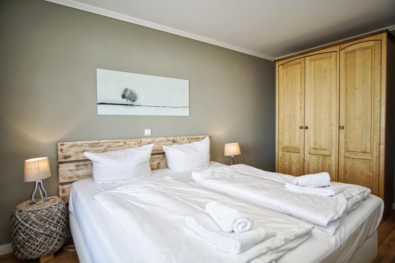 Mit Meerblick Und Balkon, Gratis Nutzung Vom Ahoi Erlebnisbad Und Sauna In Sellin - Meeresblick Fewo 25 Гёрен Экстерьер фото